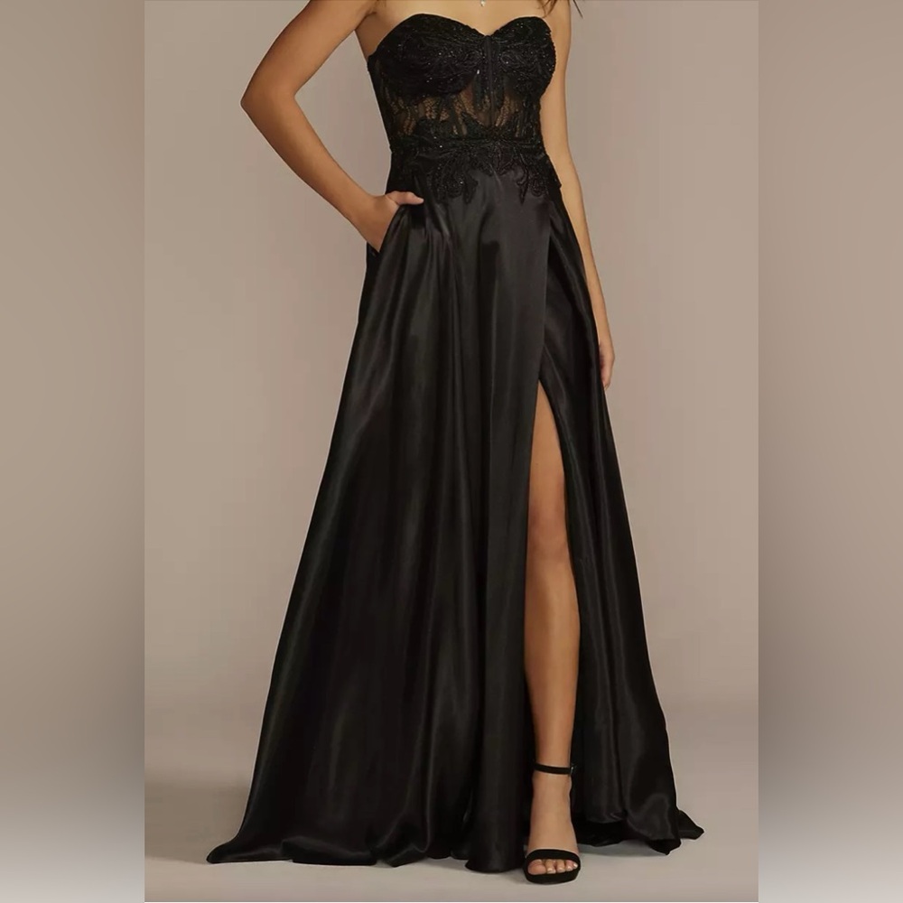 Blondie Nites Black Sweetheart Slit Maxi Gown
